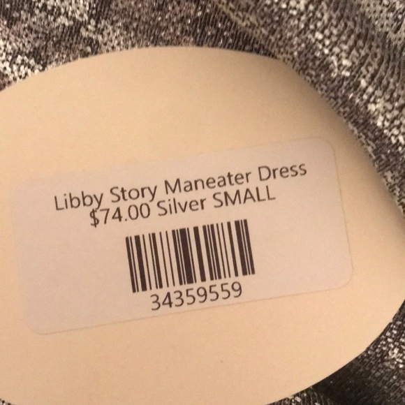 Silver dress - Picture 3 of 3